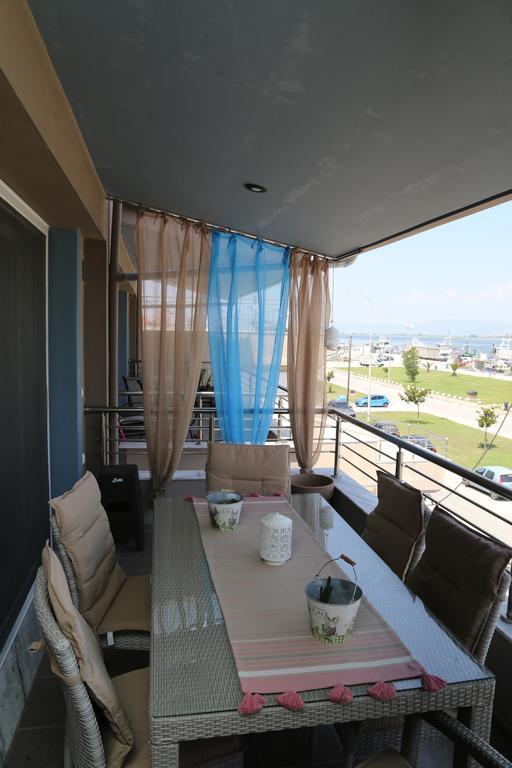 Lakis Luxury Apartment Keramotí Esterno foto