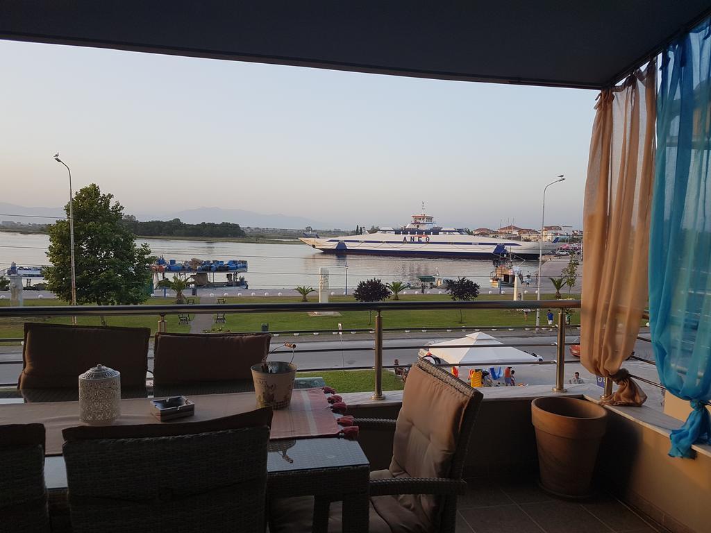 Lakis Luxury Apartment Keramotí Esterno foto